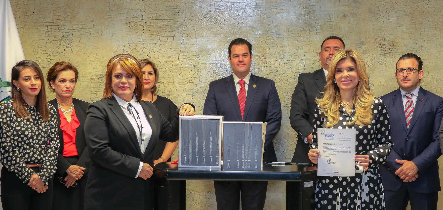 Recibe Congreso del Estado IV Informe de Gobierno
